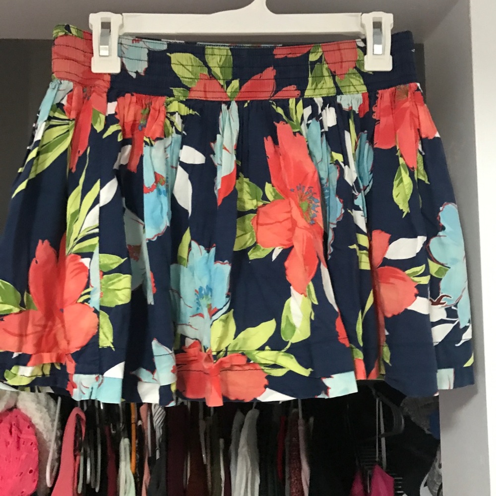 Tropical mini skirt